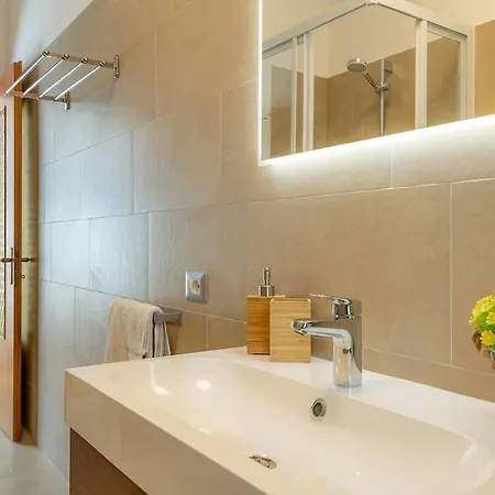 La Serena Large With Wifi, A/c, Private Parking