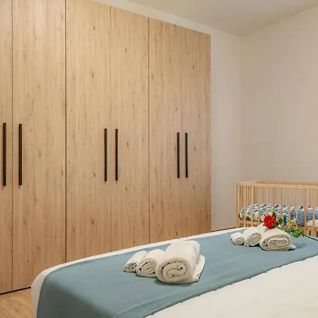 La Serena Large With Wifi, A/c, Private Parking Аккуазериа